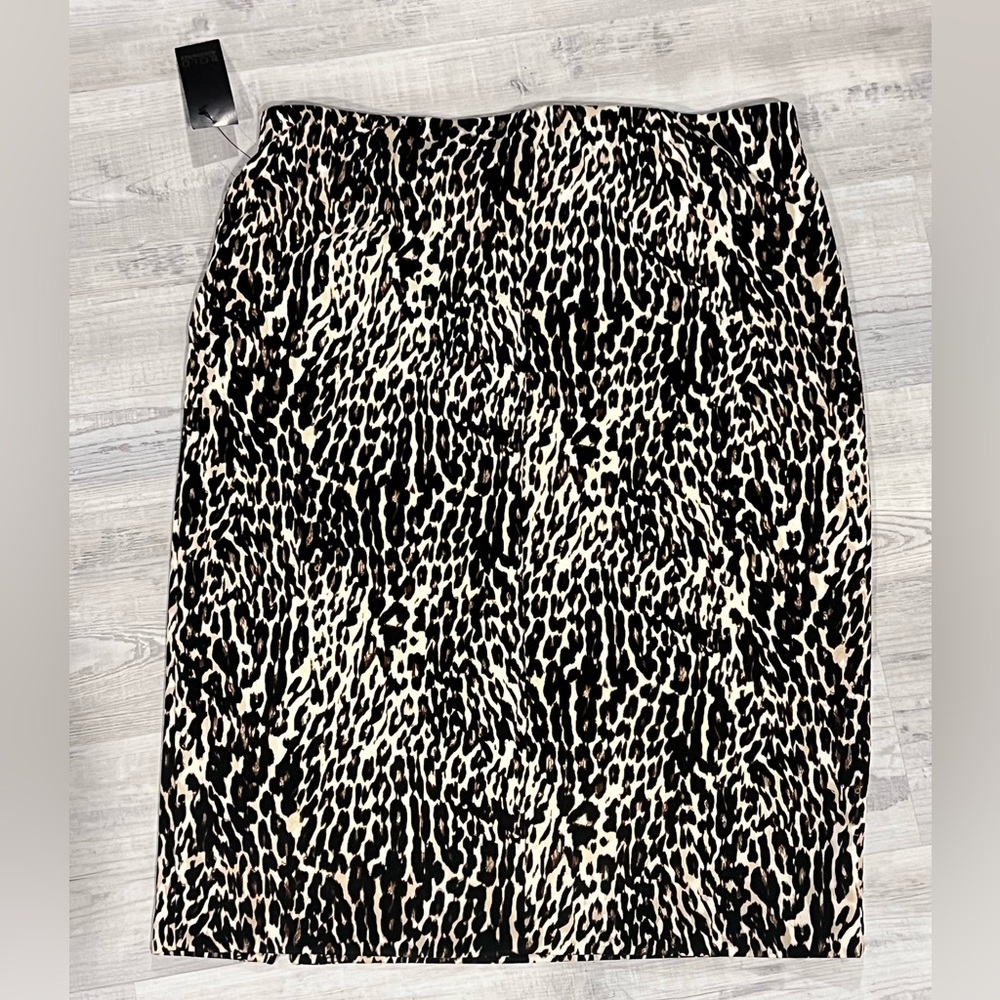 BOLD elements Black and White Animal Print Skirt - Picture 4 of 6